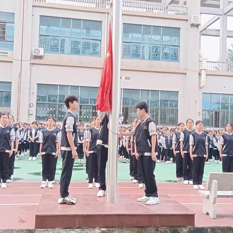 海口华健幼师职业学校--“第14周早会”