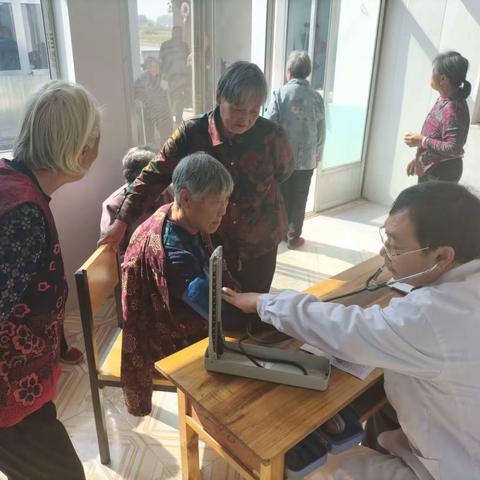 九九重阳节，浓浓敬老情