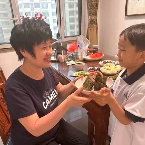 “粽香传雅韵 端午润童心”-博兴县第一小学西校区2023级11班端午活动纪实
