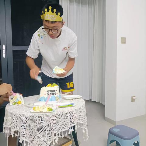 🎉 致我16岁的少年： 400公里的奔赴，只为赴你一场生日之约🎉