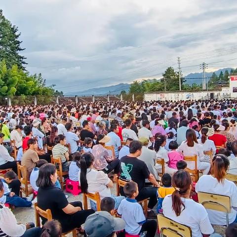 家校共育，共筑未来——腾冲市界头镇中心小学第二届家长节活动总结