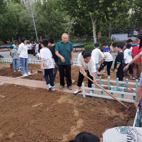 品耕耘之艰辛  享种植之快乐 ——新郑市龙湖国瑞小学2023年秋分.种植节