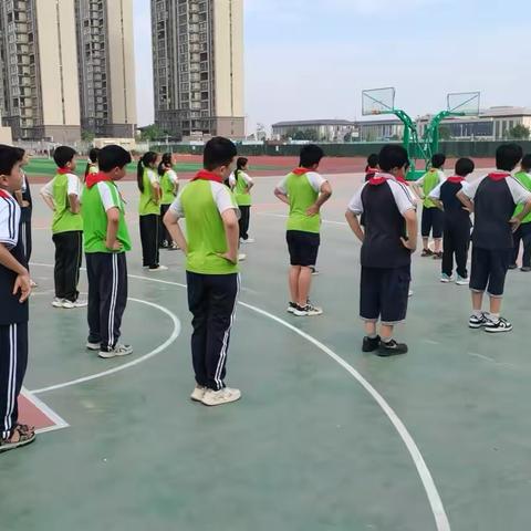 王锦锦老师《小城夏天》体育公开课