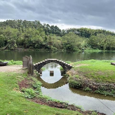 河畅水清，秀美大田