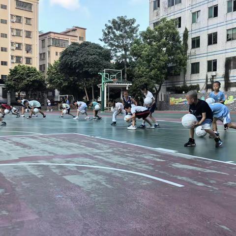 “篮”不住热情 “暑”于你的快乐