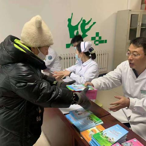 扎赉特旗人民医院进绰尔社区开展结核病宣传活动
