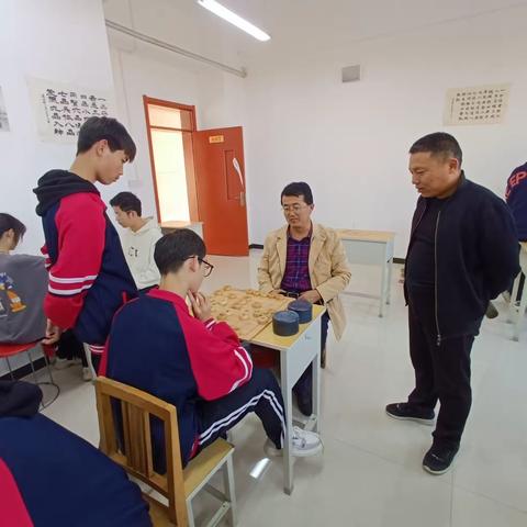 “人生如棋、落子无悔”——渭南市三贤中学第10周棋乐无穷社团纪实