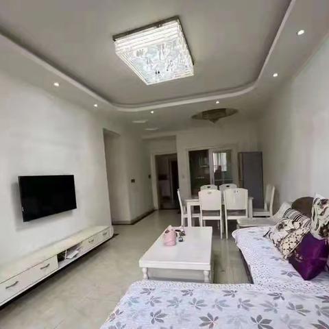 出租东坡小学旁，挪威森林电梯16楼  套二  1.28万一年V63540   于2026年1月10日到期