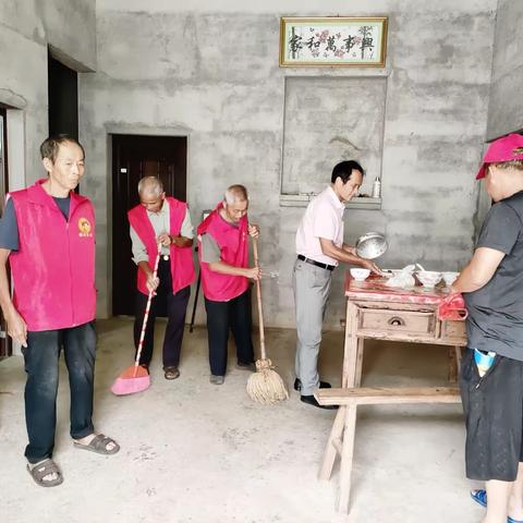 关爱独居老人，党员干部我先行