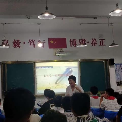 专家引领，以研促教          ——柏庄镇第一初级中学数学教研组活动