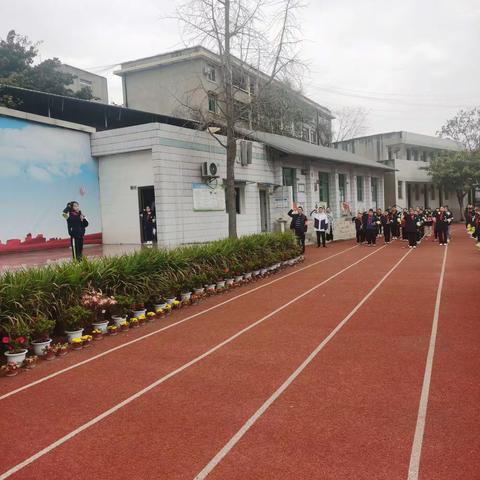 “节约用水，你我同行”——木兰小学2.1班国旗下展演