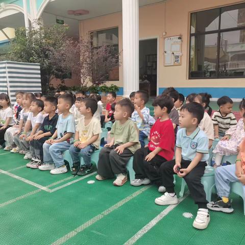 阳光理想幼儿园高尔夫课程