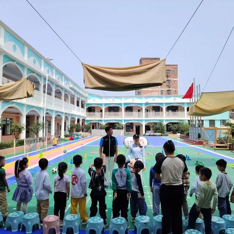 阳光理想幼儿园高尔夫课程