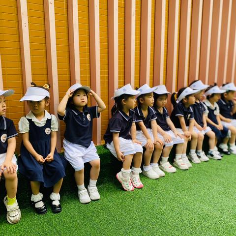 锦龙又一城幼儿园•高尔夫课程