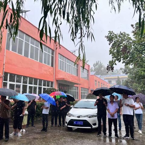 同看共进步，互学促提升——张坞镇中心校第一次镇内学校现场观摩会纪实