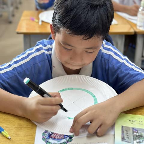 401班《漂亮的挂盘》课堂风采