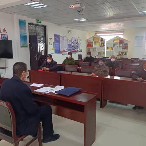 【四社区支部党员开展专题学习】