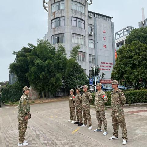 保驾护航，助力五育之花绽放———横峰职业中学驻校教官日常工作纪实