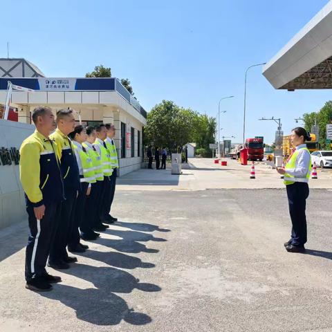 郑漯分公司漯河南站：开展防汛演练，筑牢安全防线