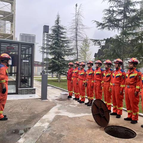 西安支队外派预提管理骨干进驻天台八路消防站交流学习开展地下有限空间救援（四）