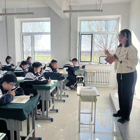 家校携手，共促和谐 ——                                  家长开放月活动