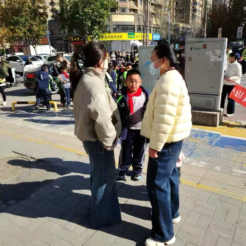 与“家”共育 携爱而“访”——二年级家访活动