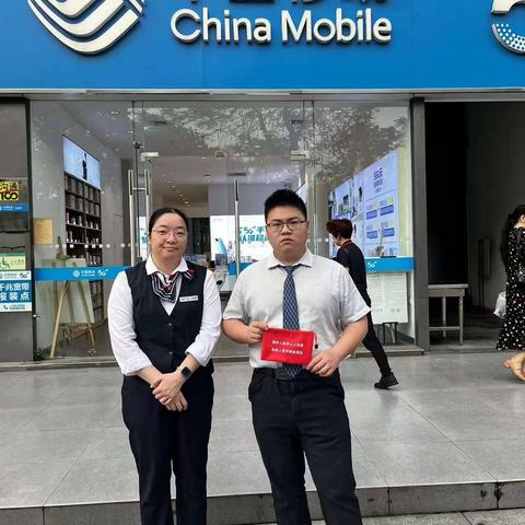 工商银行佛山海畔支行支行开展优化支付服务与整治拒收人民币宣传活动
