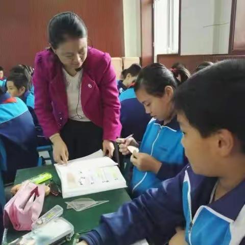 时光不语  静待花开 ------ 六年级一班教师团队介绍