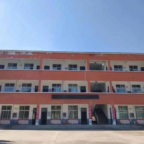 锦屏镇黄龙庙小学教研活动