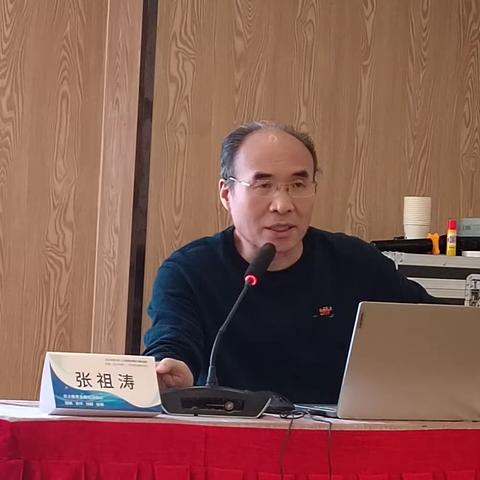 新课标·新征程·新起点—2023年武汉市《义务教育课程方案和课程标准（2022）版》初中道德与法治学科培训系列报道（五）
