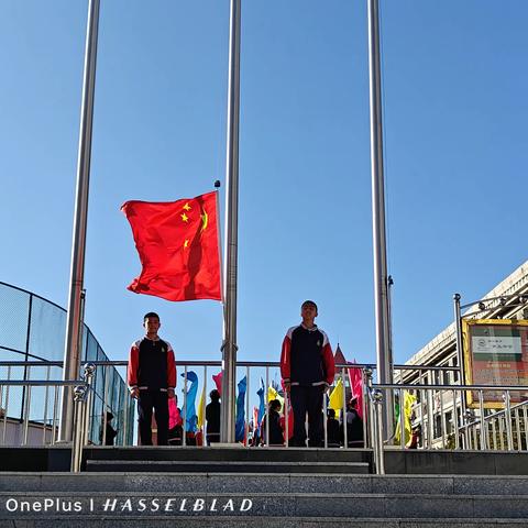 满市五中七年级一班（逐梦一班）在第二十一届体育健康节中的精彩瞬间。