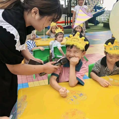 童心童行 共见成长—簇鑫幼儿园8、9月生日会