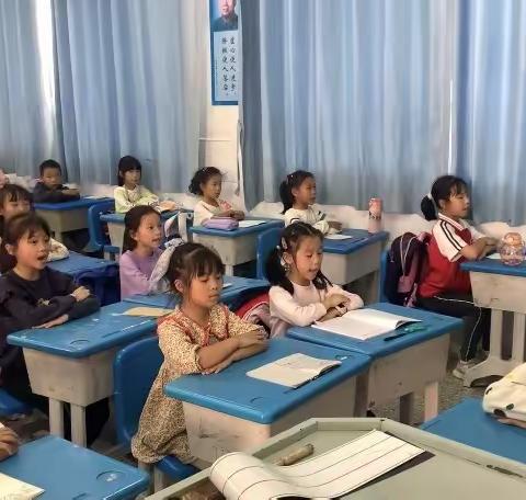 七里店小学三年级小主持人
