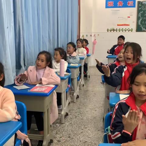 三年级小主持人社团