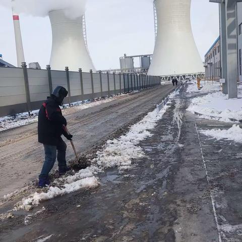 除雪大队，热火朝天忙不停