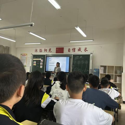 课堂展风采  听评促成长 ——柞水县城区第三小学英语教研组听评课活动