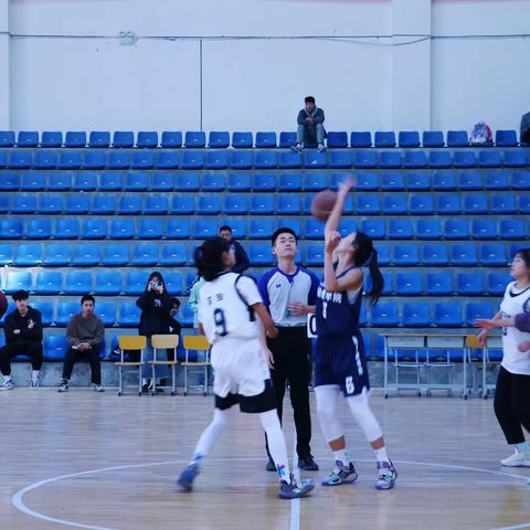 兰州博文科技学院第四届“迎新杯”篮球赛