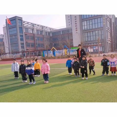 启明小学附属幼儿园小二班第三周幼儿园精彩时刻