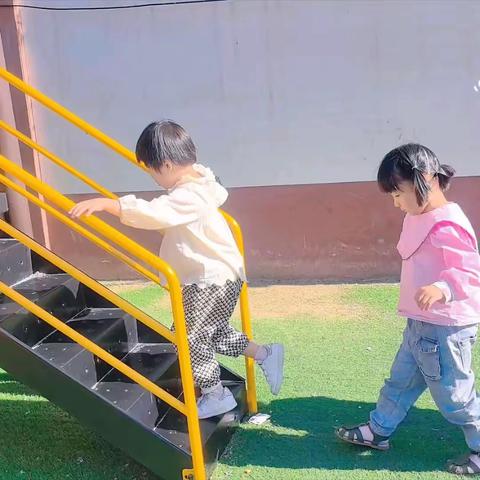 启明小学附属幼儿园小二班——第十二周幼儿园生活回顾