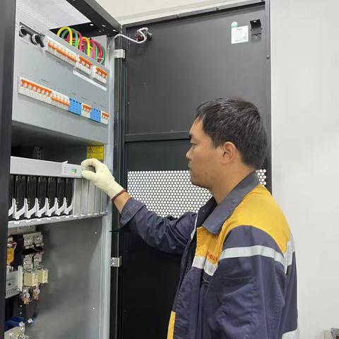 每月一星：喀什通信车间李禹轩——扎实推进秋鉴，护航设备运行