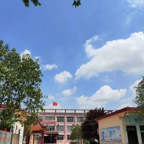 趣味英语晨读操场篇