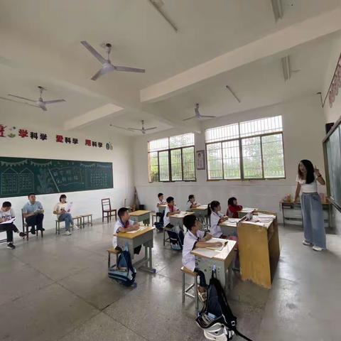 党员示范展风采 课堂教学结秋实——独树中心小学党员教师示范课活动