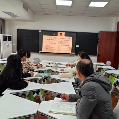 "化"聚智慧，"学"启未来——记菏泽一中人民路校区高一高二宏志部化学组教研活动