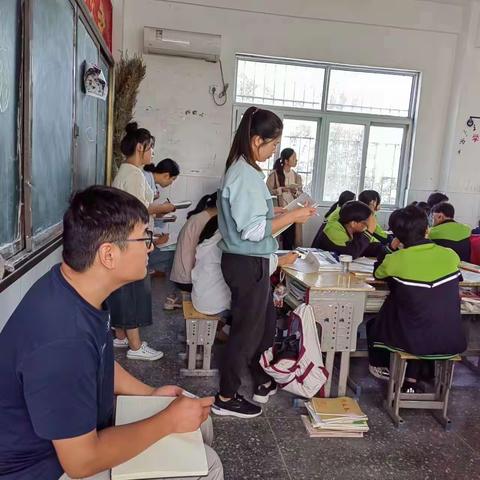 秋意浓，教研意韵长！