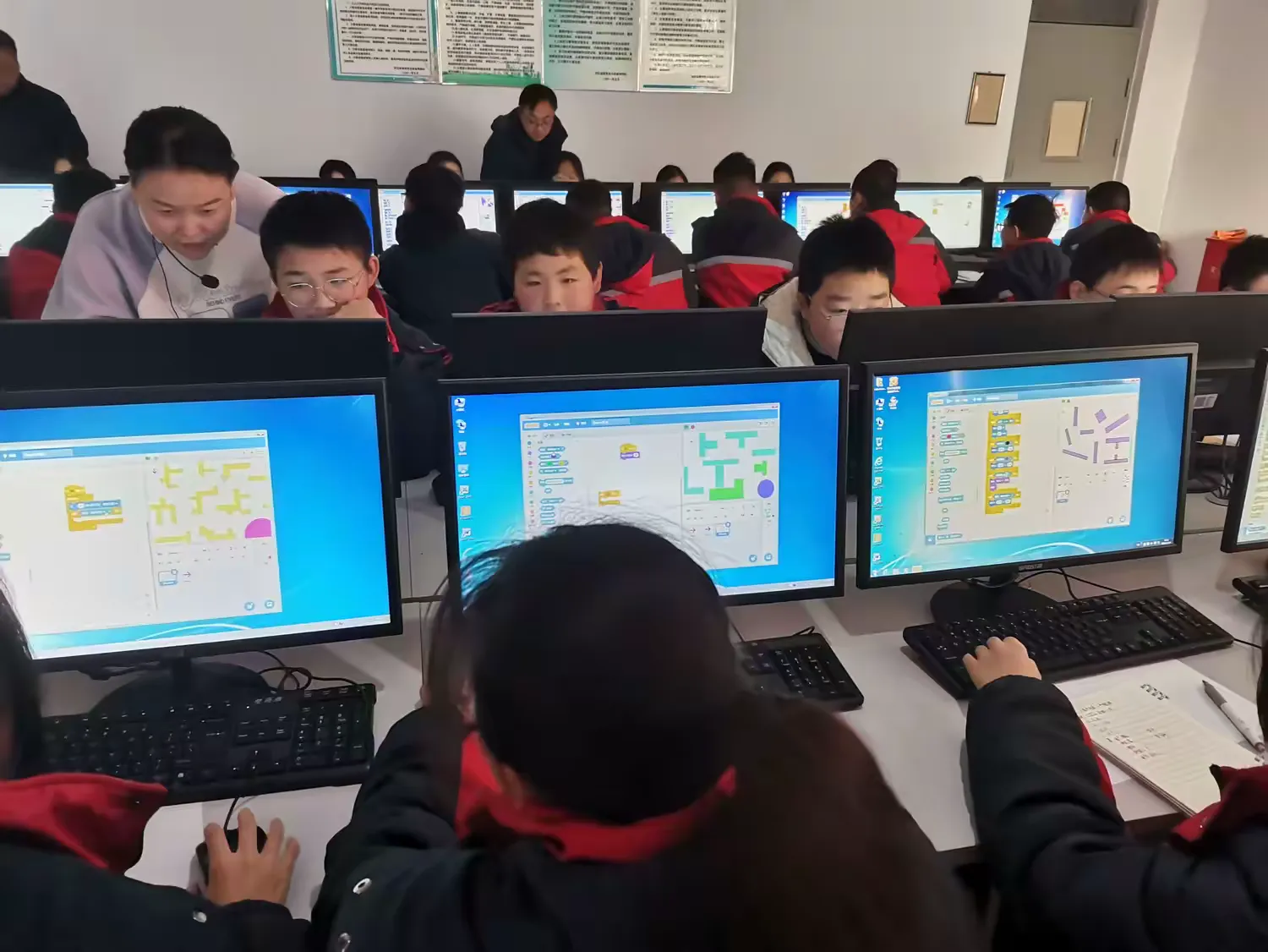 简篇-国学三冬暖,非遗梦不寒
——辛集市青少年校外活动中心送教位伯学区