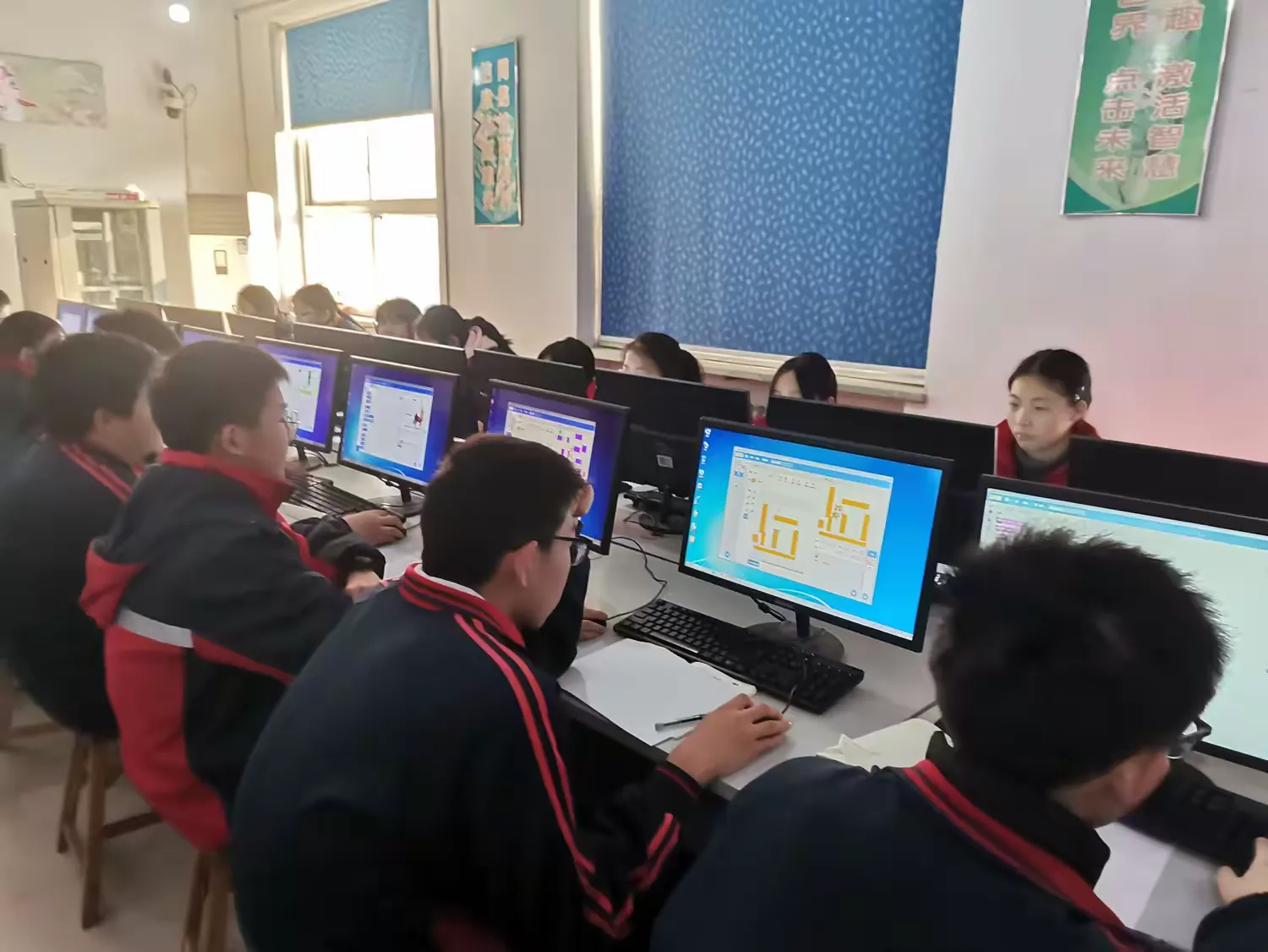 简篇-国学三冬暖,非遗梦不寒
——辛集市青少年校外活动中心送教位伯学区