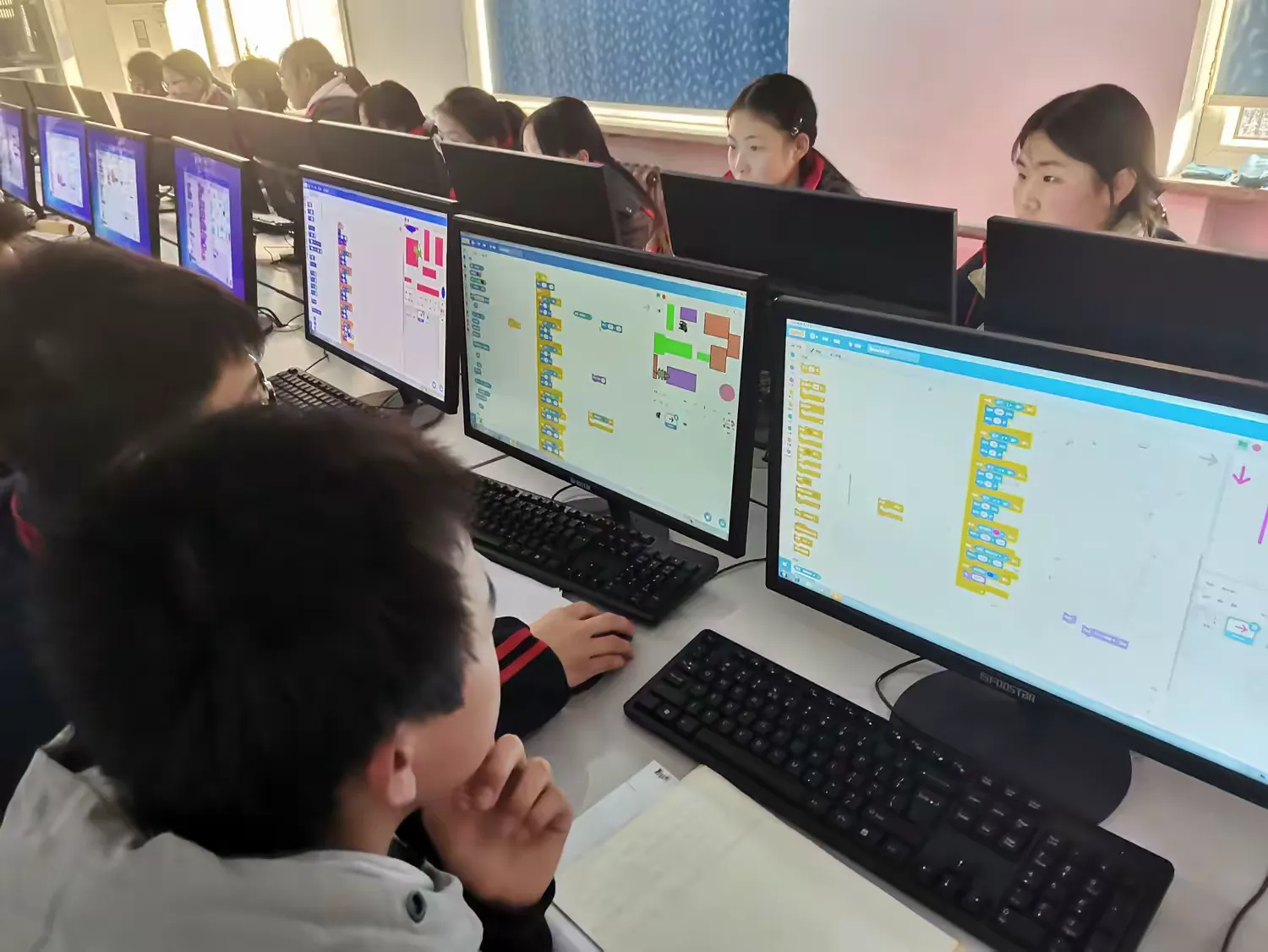 简篇-国学三冬暖,非遗梦不寒
——辛集市青少年校外活动中心送教位伯学区