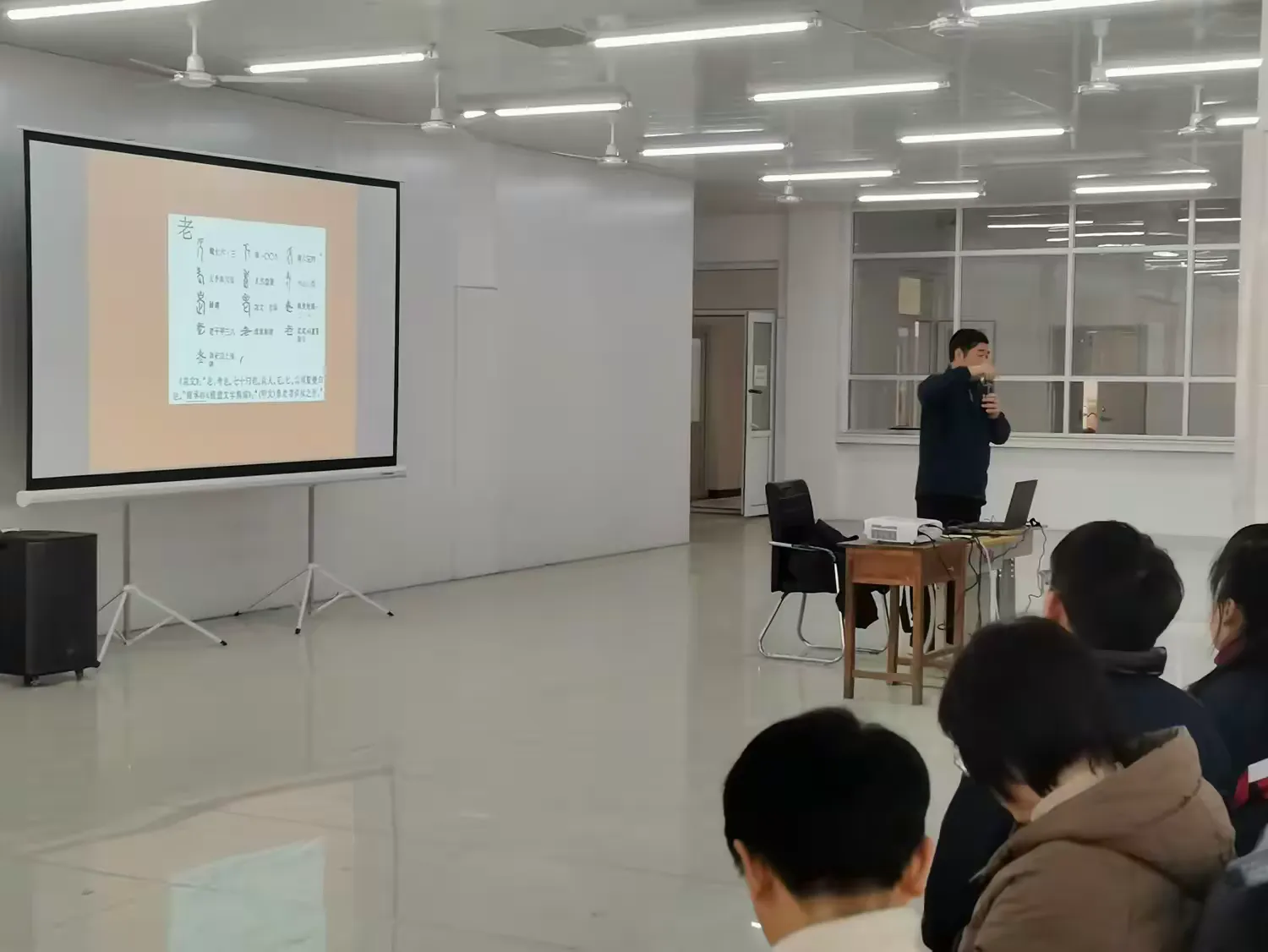 简篇-国学三冬暖,非遗梦不寒
——辛集市青少年校外活动中心送教位伯学区