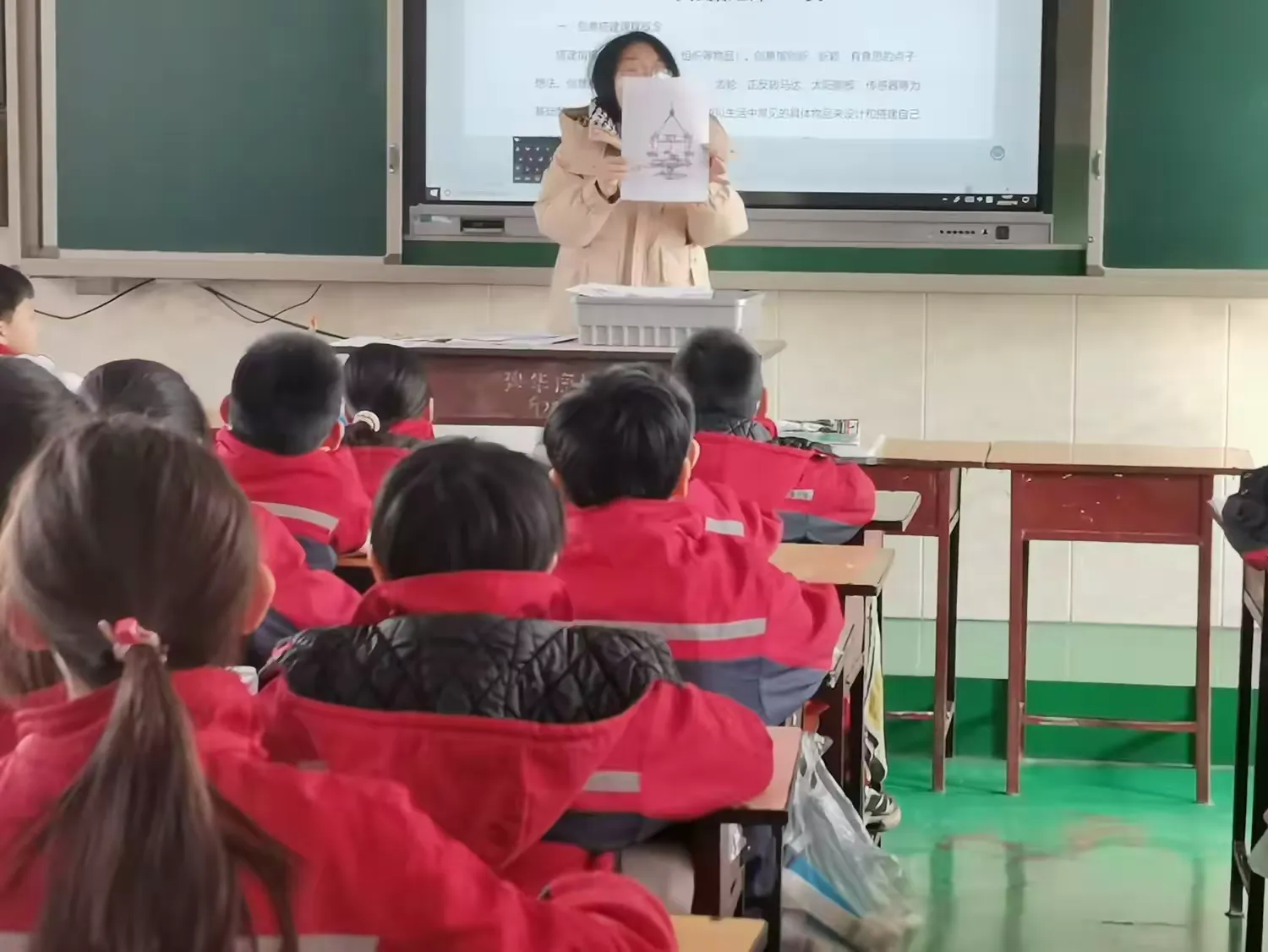 简篇-“科学”入校,畅享未来
——辛集市青少年校外活动中心送教鹿城学校