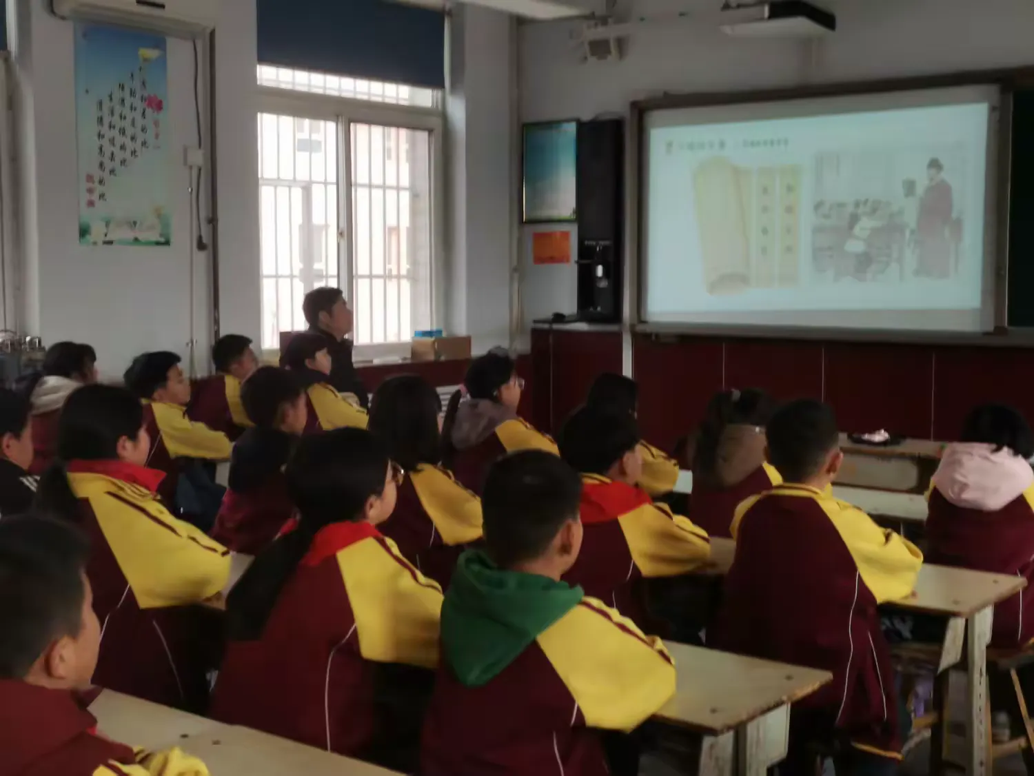简篇-最是东风暖校园
——辛集市青少年校外活动中心送教张古庄学区